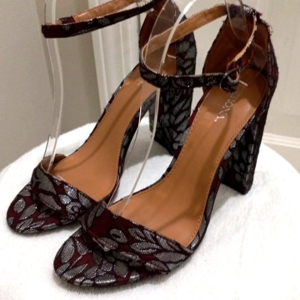 Burgandy & Silver Chunky Ankle Buckle 4" heel